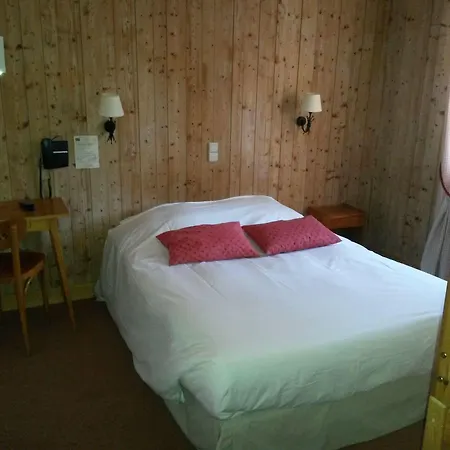 Hotel Logis Le Caprice Des Neiges