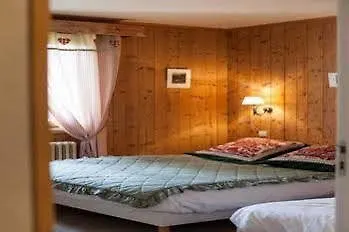 Logis Le Caprice Des Neiges 2*