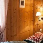 Hotel Le Caprice Des Neiges Combloux 2*