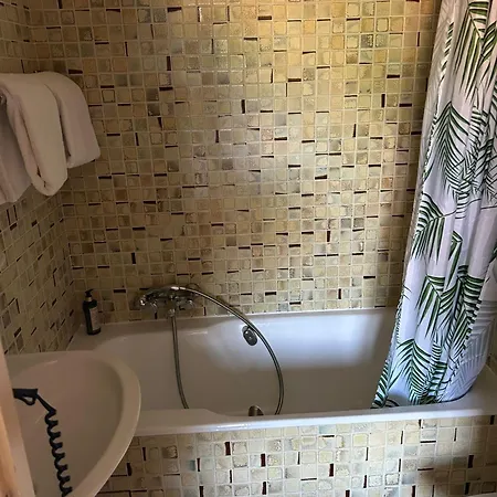 Hotel Le Caprice Des Neiges Combloux Hotell 2*