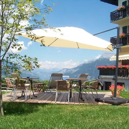 Hotel Le Caprice Des Neiges Combloux 2*